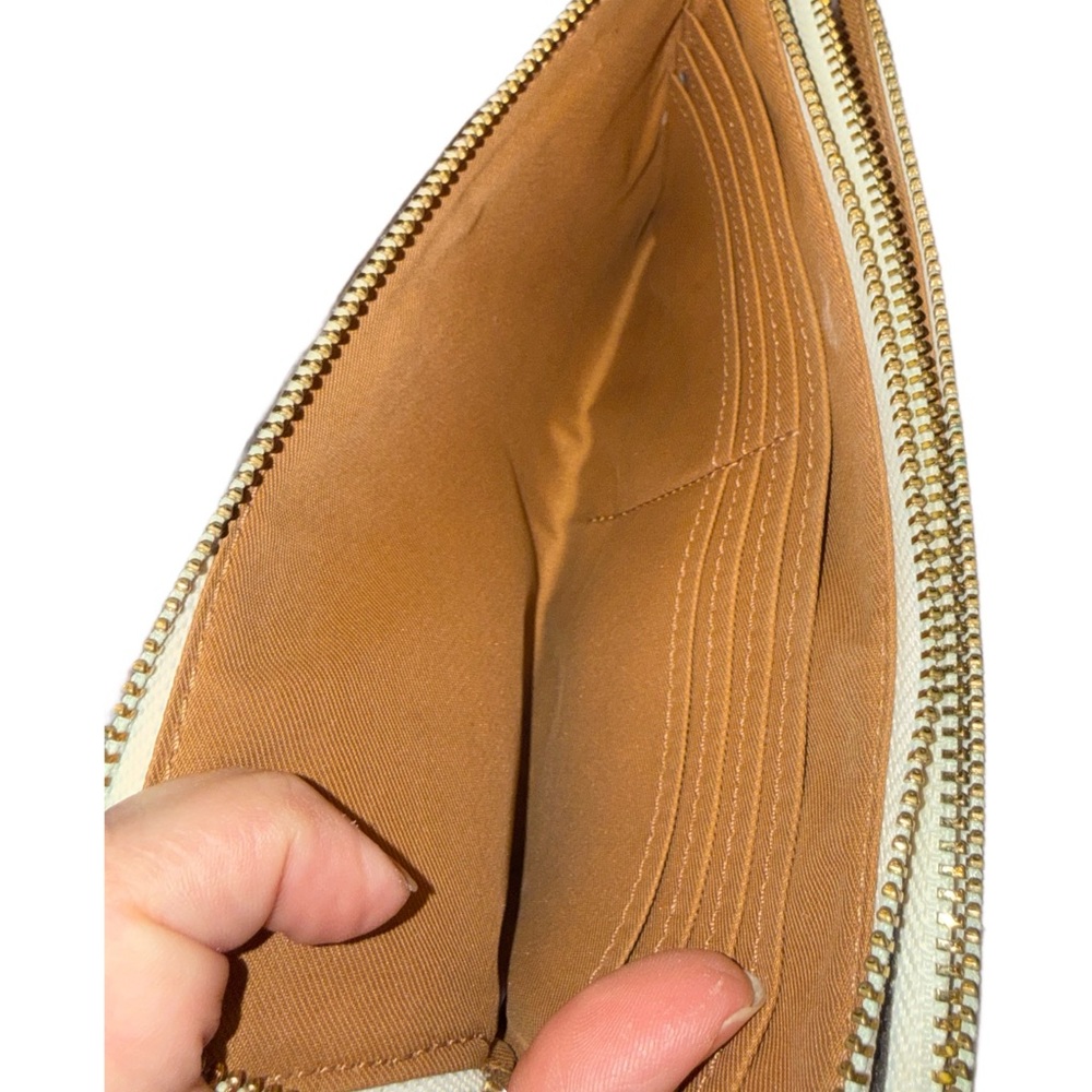 Coach Signature Double Zip Wristlet - Picture 4 of 9